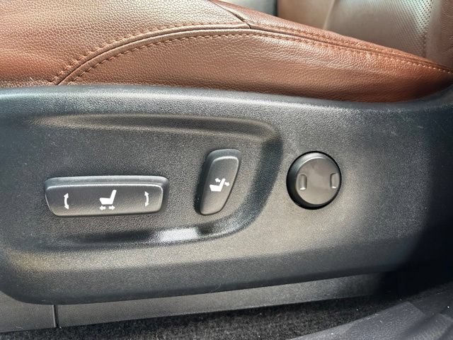 Used 2022 Toyota 4Runner Limited AWD/4WD image 14