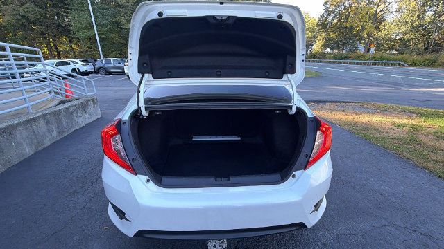 Used 2018 Honda Civic EX-T image 32