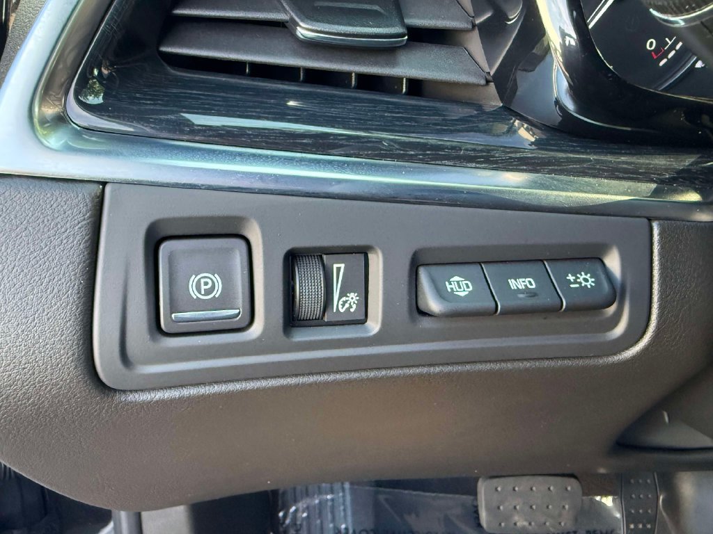 Certified 2026 Cadillac XT5 Premium Luxury w/ Driver Assist Package AWD/4WD image 31