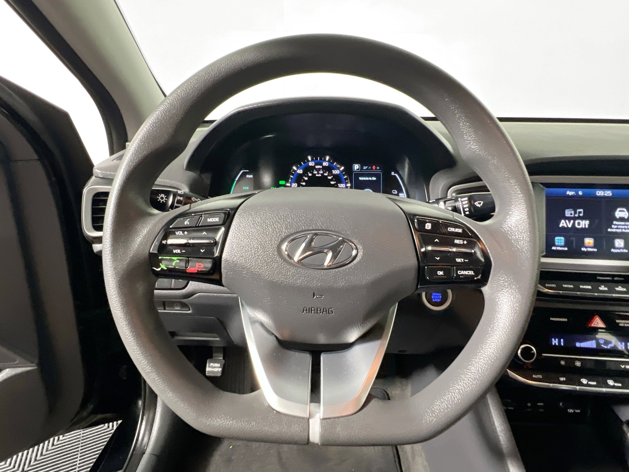 Used 2017 Hyundai Ioniq Blue image 17