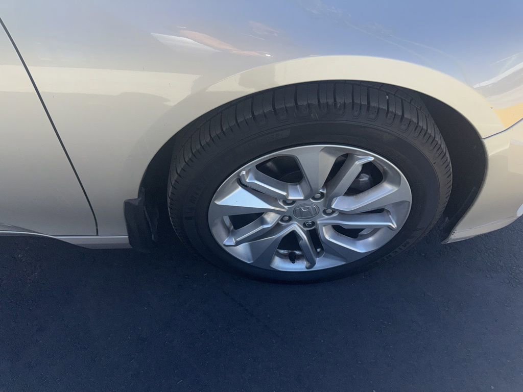 Used 2019 Honda Accord LX image 40