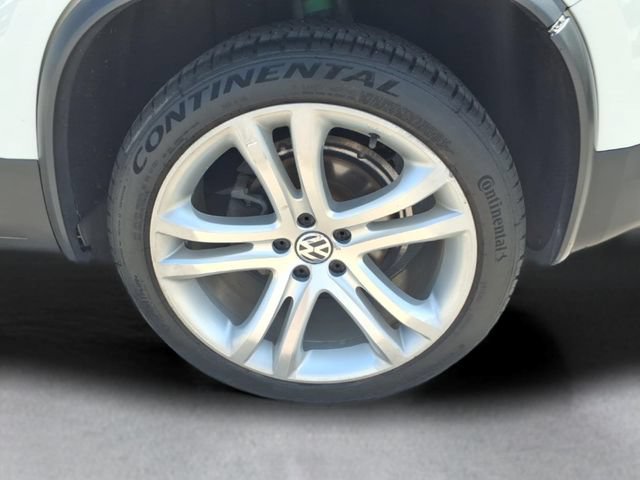 Used 2013 Volkswagen Tiguan SEL AWD/4WD image 11