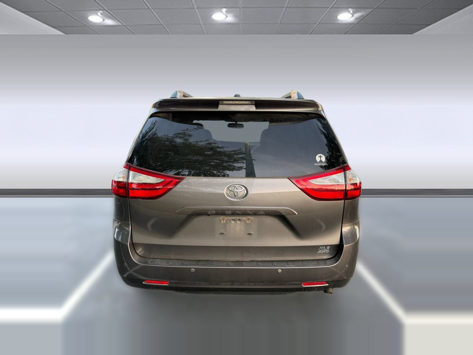 Used 2016 Toyota Sienna XLE Premium w/ Protection Package AWD/4WD image 8