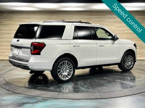 Used 2024 Ford Expedition Limited AWD/4WD image 14