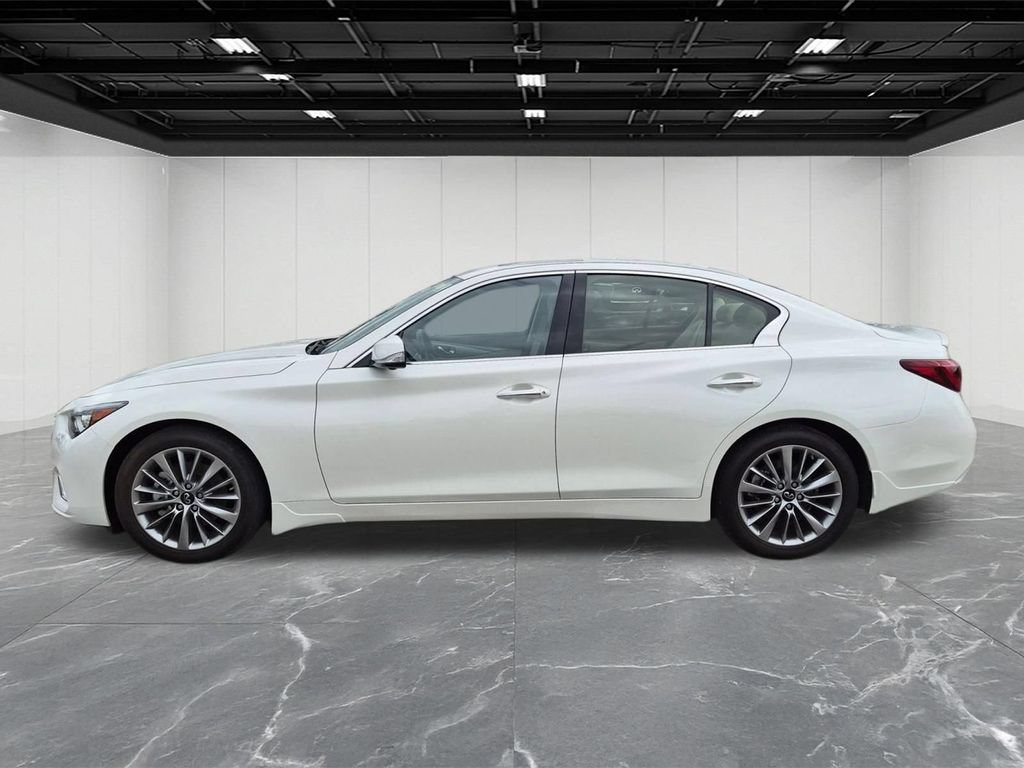 Certified 2022 INFINITI Q50 Luxe w/ Cargo Package AWD/4WD image 2