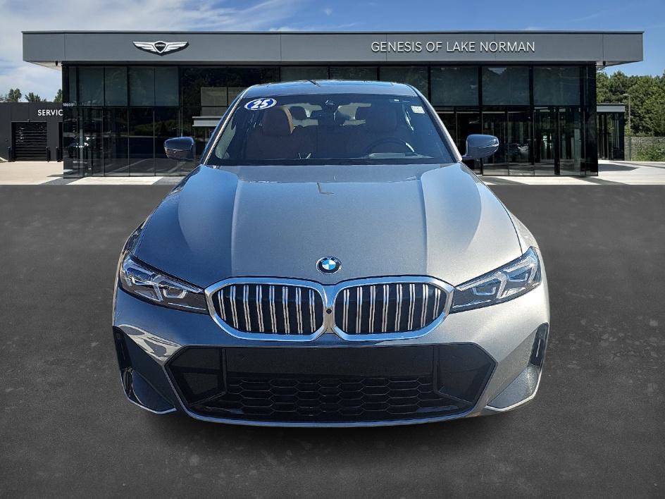 Used 2025 BMW 330i Sedan w/ M Sport Package image 7