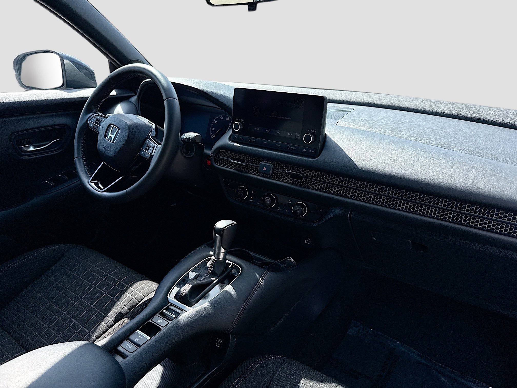 Used 2024 Honda HR-V Sport image 31