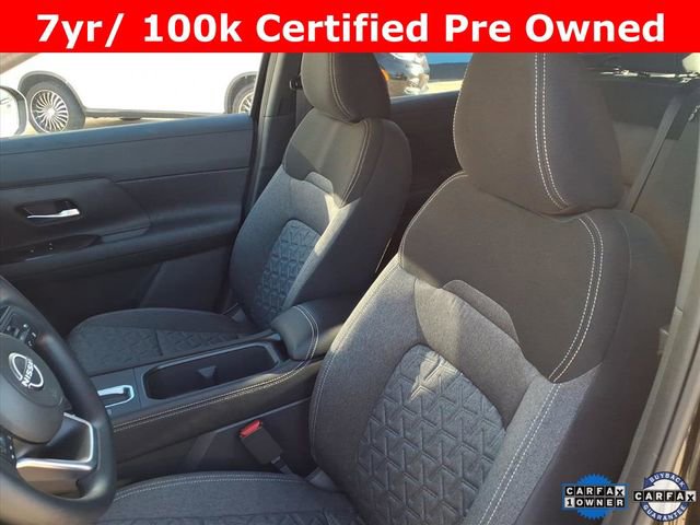 Certified 2025 Nissan Kicks SV image 13