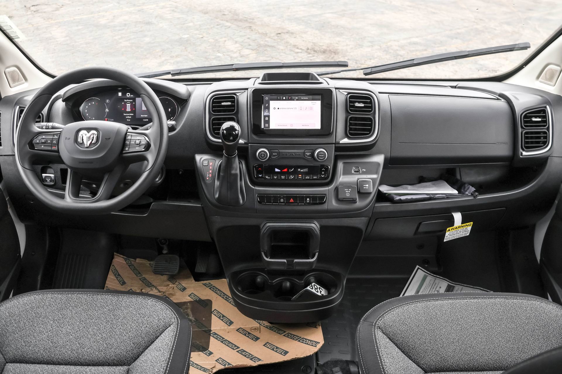 New 2025 RAM ProMaster 2500 w/ Quick Order Package 22G SLT image 11