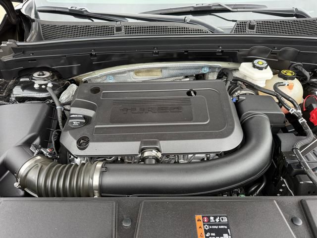 Used 2023 Buick Envision Essence w/ Sport Touring Package FWD image 35