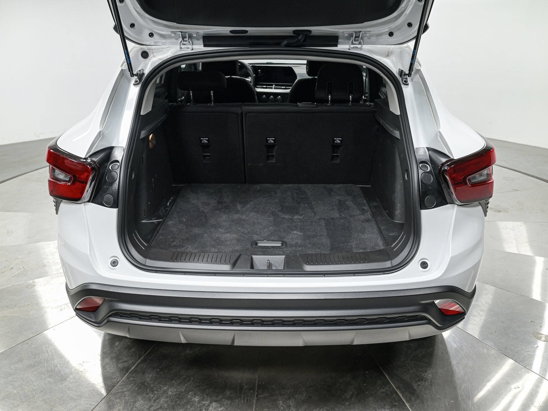 Used 2025 Chevrolet Trax LS FWD image 5