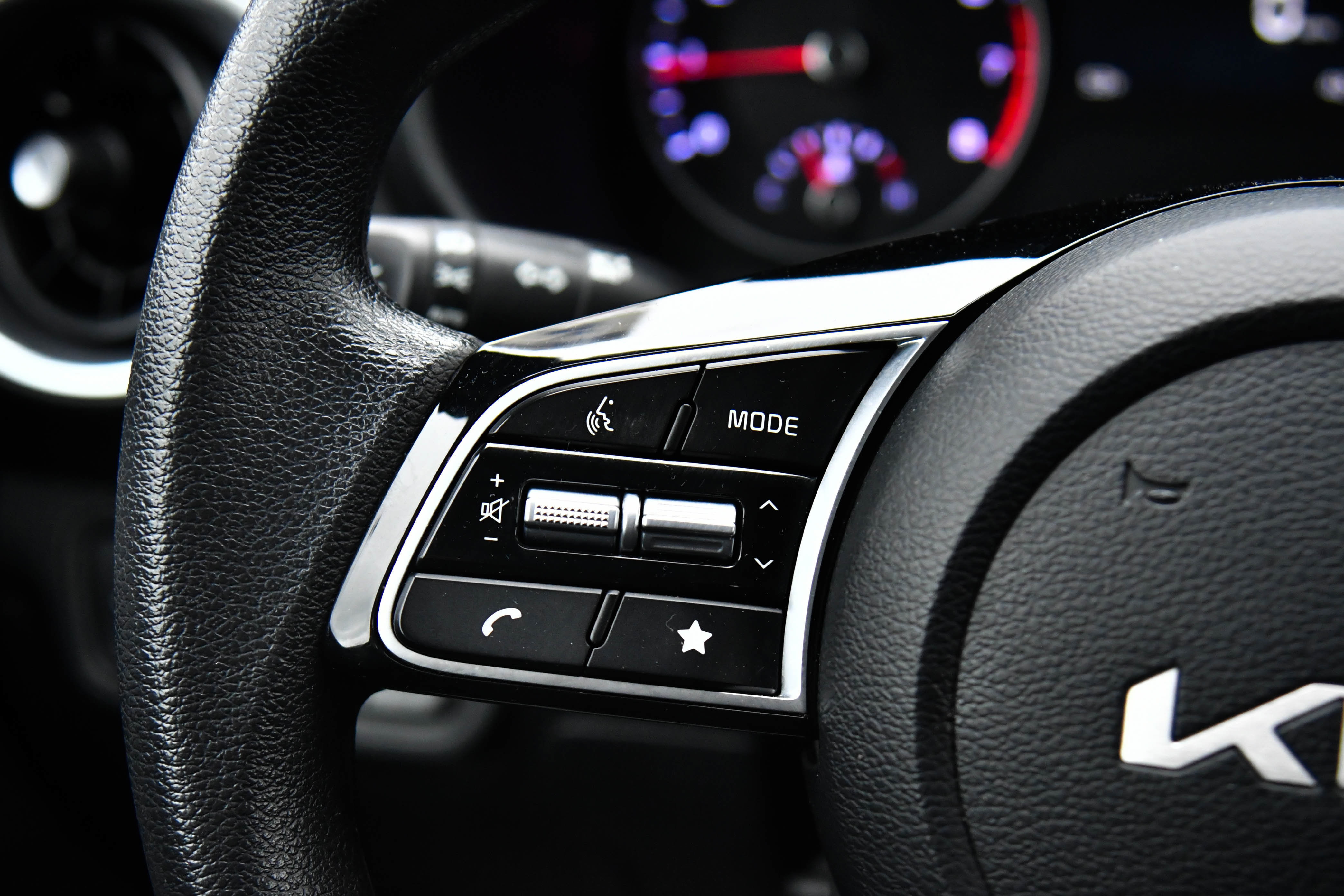 Used 2024 Kia Forte LXS image 25