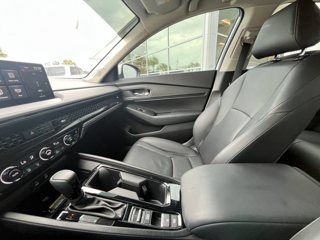 Used 2025 Honda Accord EX-L image 15