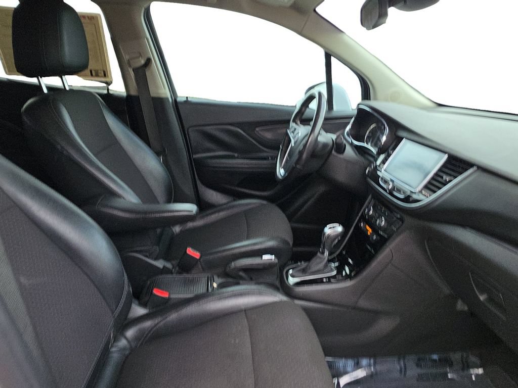 Used 2020 Buick Encore Preferred FWD image 18