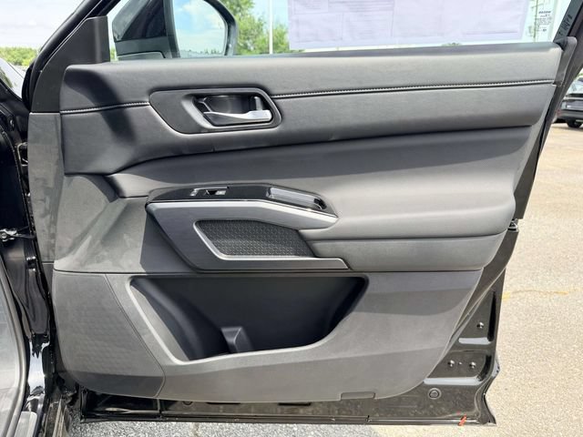 New 2026 Nissan Pathfinder SL w/ Cargo Package AWD/4WD image 8