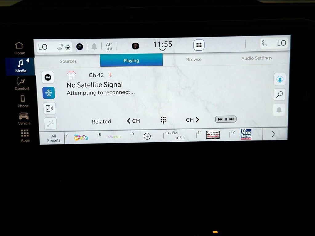 Used 2025 Jeep Wrangler Unlimited Sahara AWD/4WD image 16