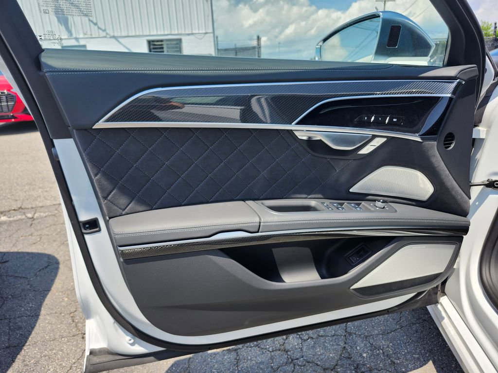 New 2025 Audi S8 image 18
