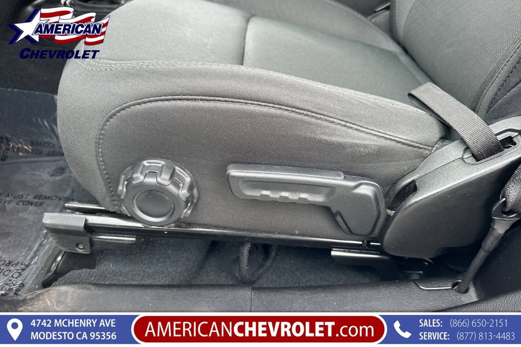 Used 2022 Jeep Wrangler Sport AWD/4WD image 14