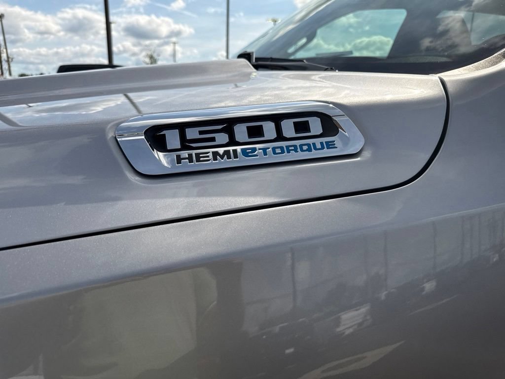 Used 2022 RAM 1500 Big Horn AWD/4WD image 14