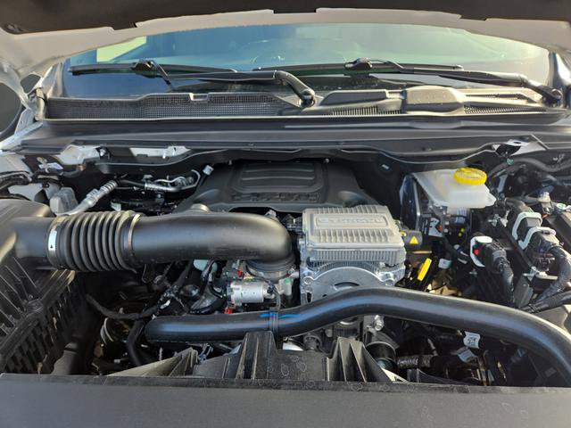 New 2026 RAM 1500 4x4 Crew Cab image 41