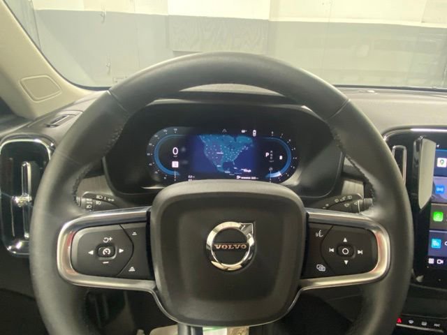 Certified 2025 Volvo XC40 B5 Core image 15