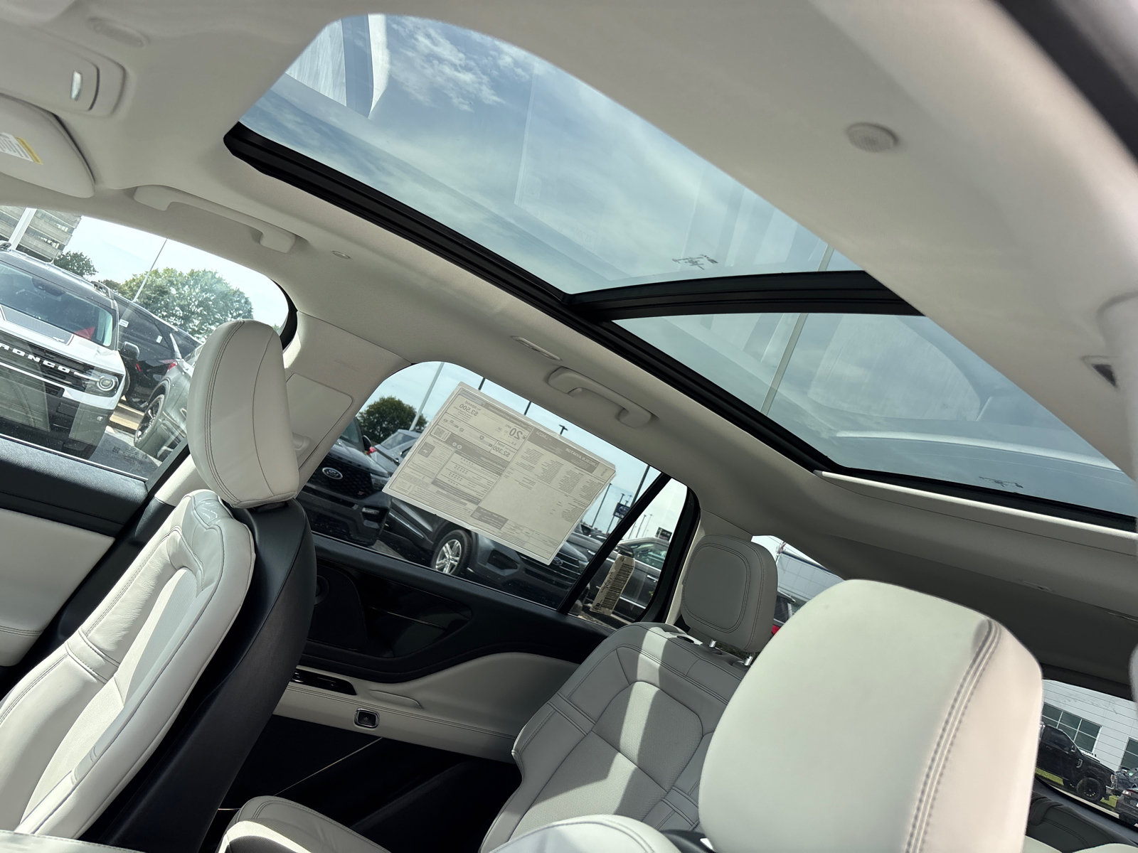 New 2027 Lincoln Aviator Reserve AWD/4WD image 24