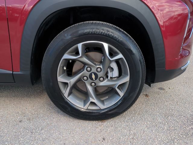 Used 2024 Chevrolet Trax LT w/ Driver Confidence Package image 11