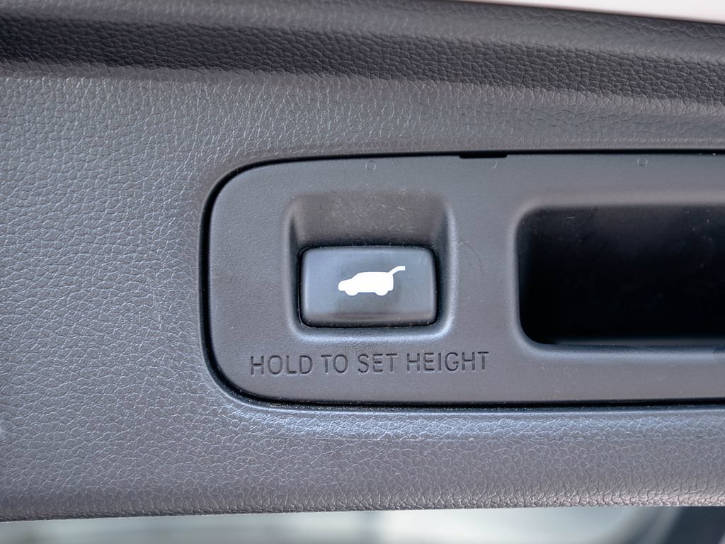 Used 2025 Honda CR-V EX-L image 41