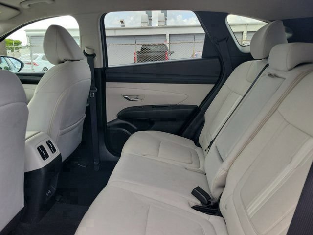 Used 2025 Hyundai Tucson SEL FWD image 14