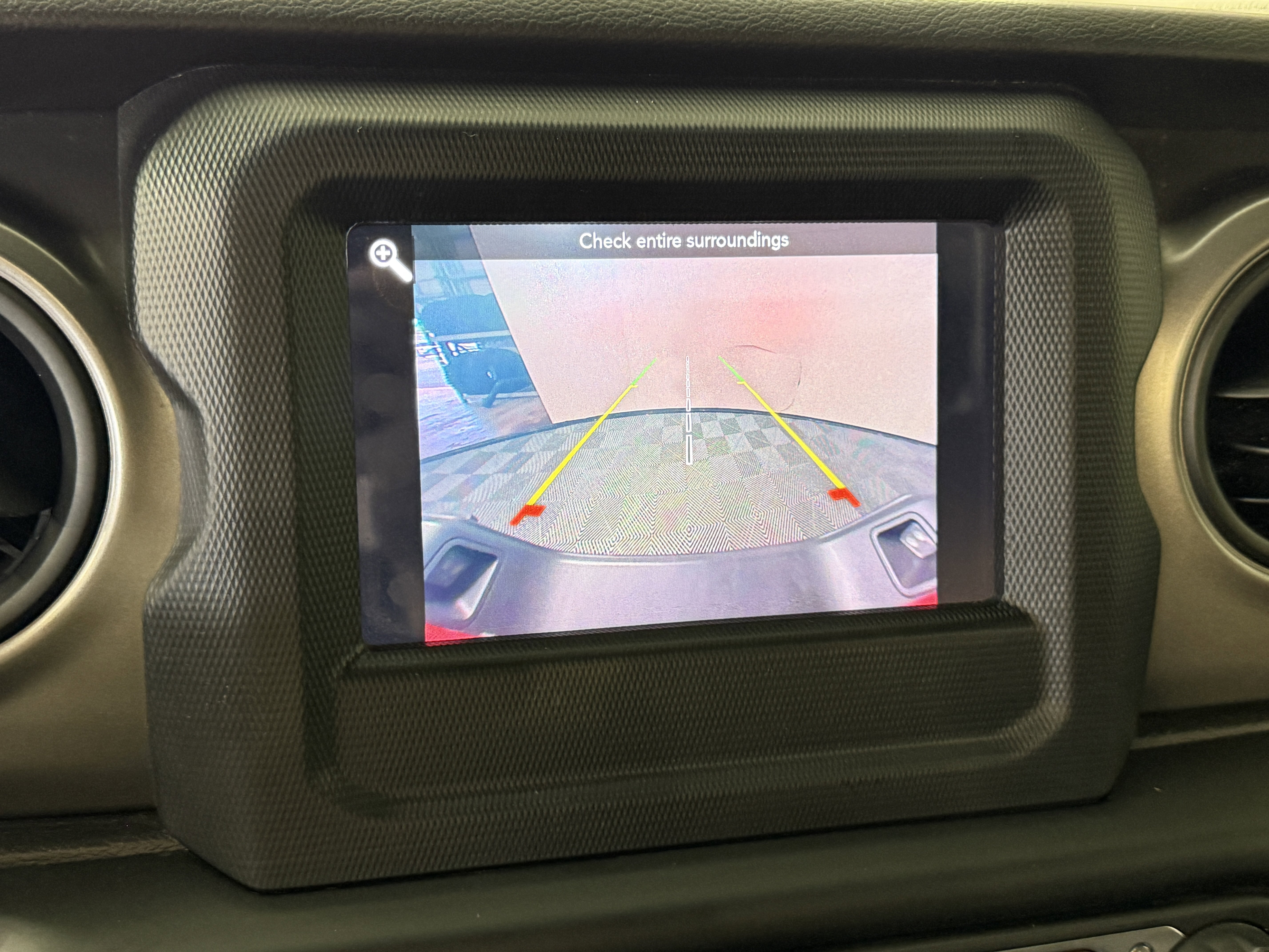 Used 2021 Jeep Gladiator Willys AWD/4WD image 18