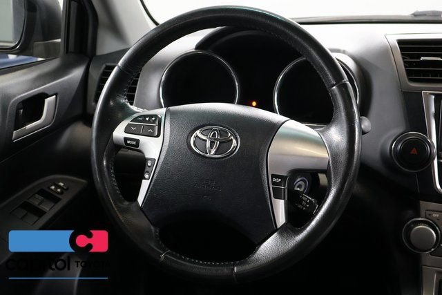 Used 2013 Toyota Highlander SE AWD/4WD image 15