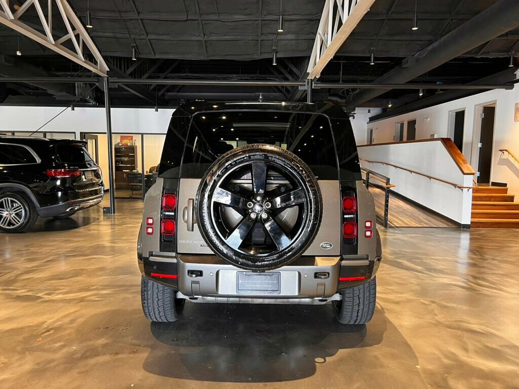 Used 2023 Land Rover Defender 110 X-Dynamic SE image 4