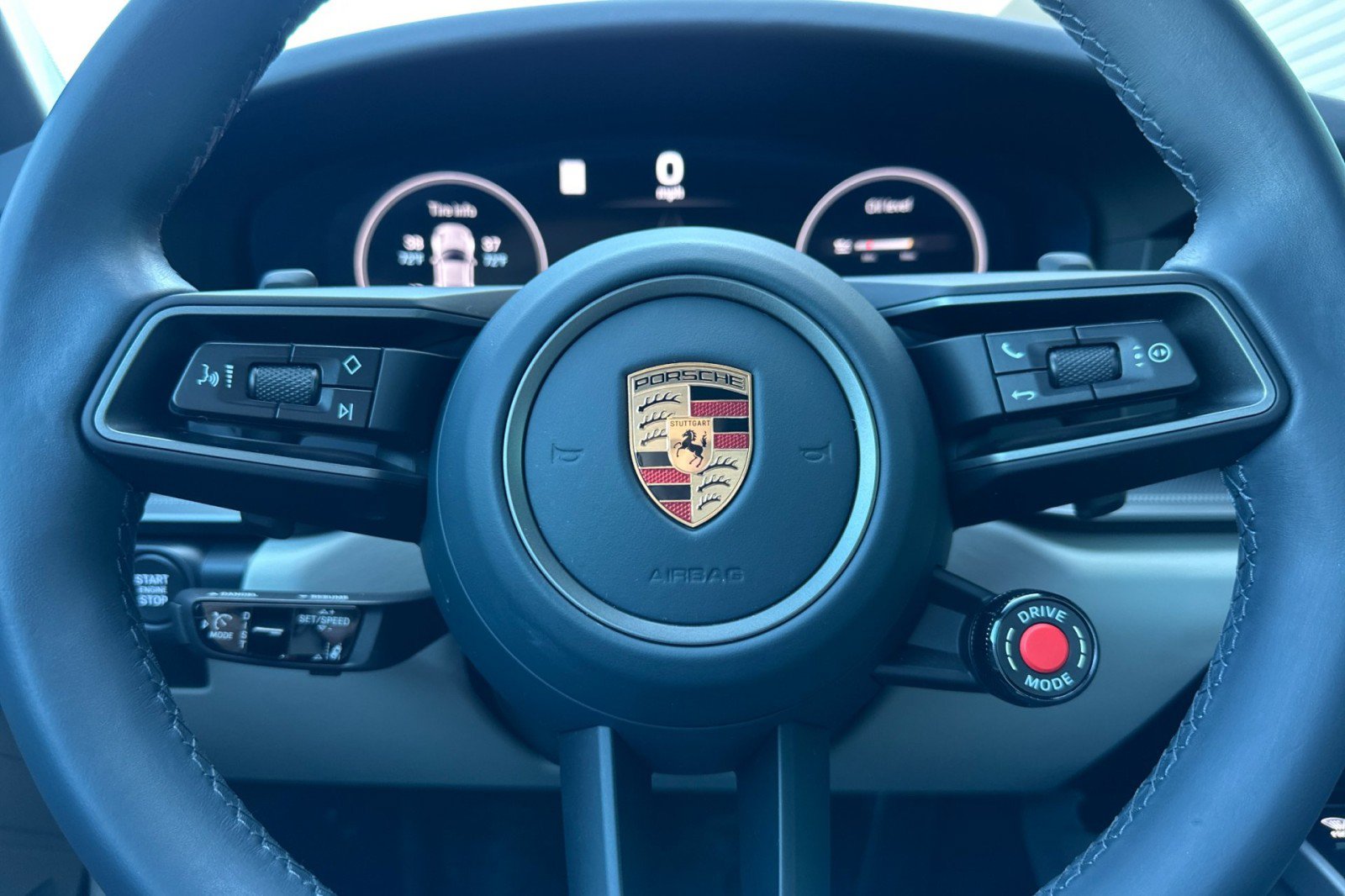 Certified 2025 Porsche 911 Carrera RWD image 23