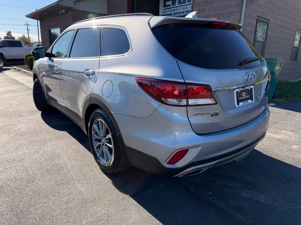 Used 2019 Hyundai Santa Fe XL SE AWD/4WD image 9
