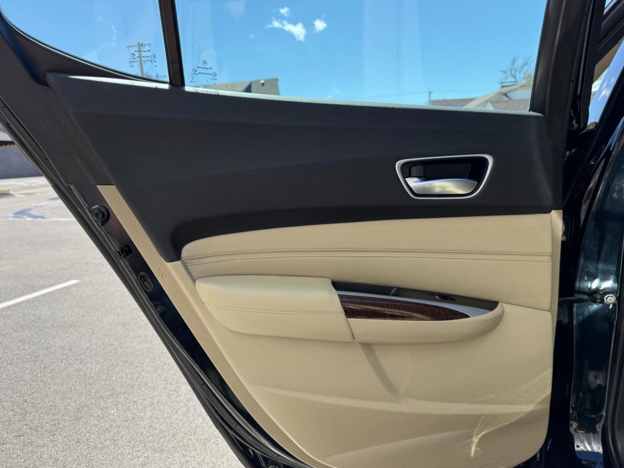 Used 2020 Acura TLX image 17