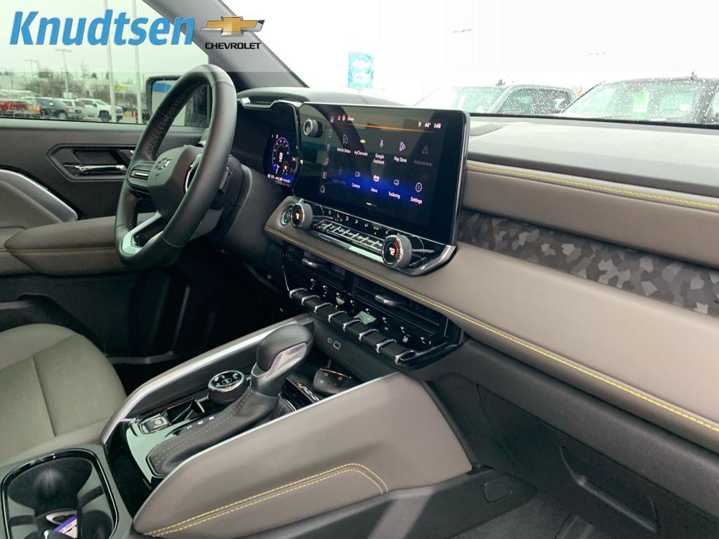 Used 2025 Chevrolet Colorado ZR2 w/ Technology Package image 12