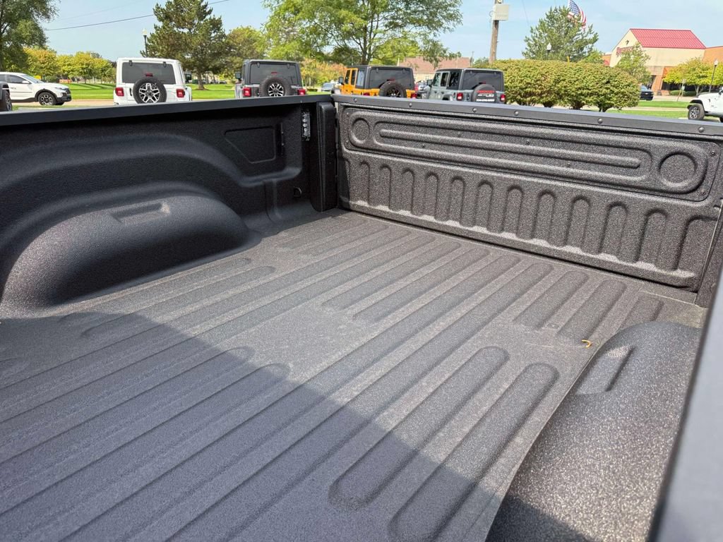 New 2026 RAM 2500 Tradesman w/ Safety Group AWD/4WD image 9