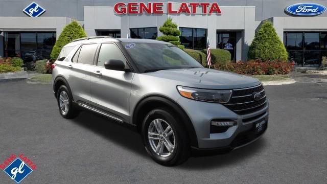 Certified 2022 Ford Explorer XLT w/ Equipment Group 202A image 1