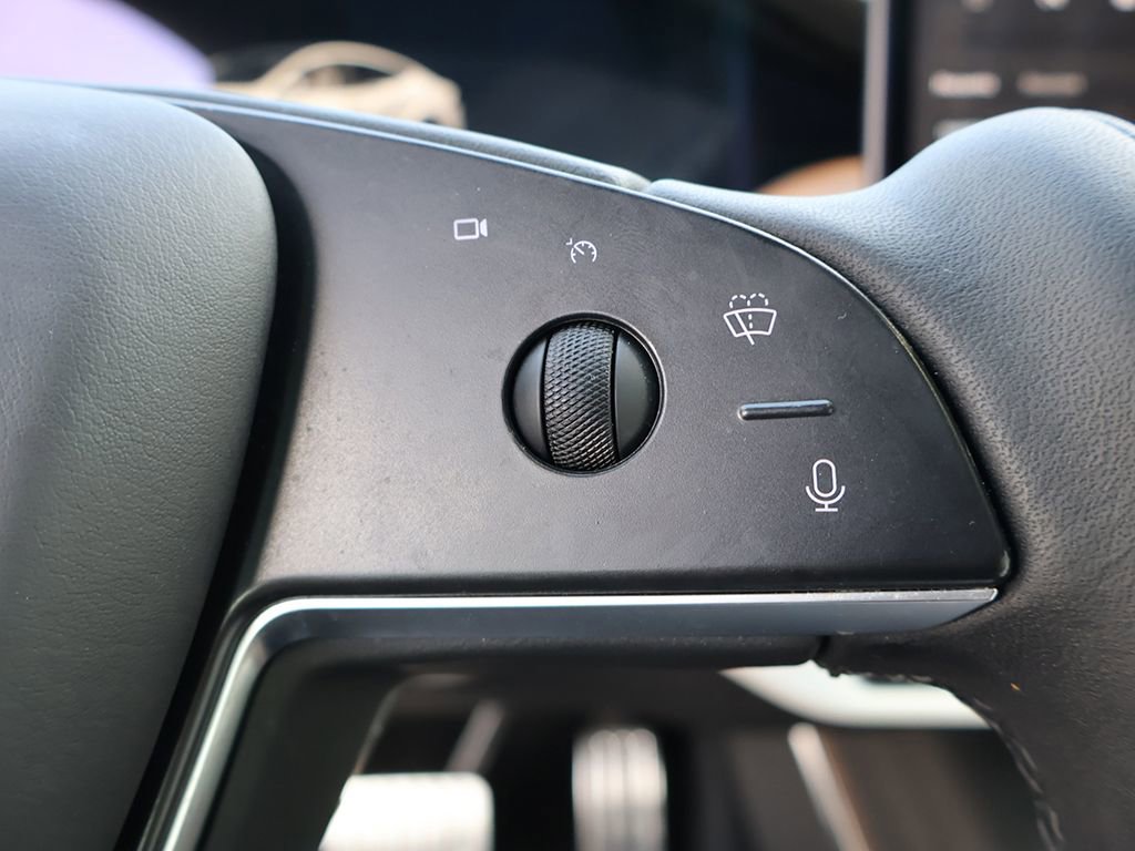 Used 2022 Tesla Model S image 41