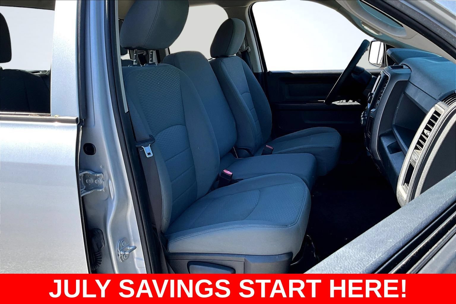 Used 2017 RAM 1500 Express AWD/4WD image 35