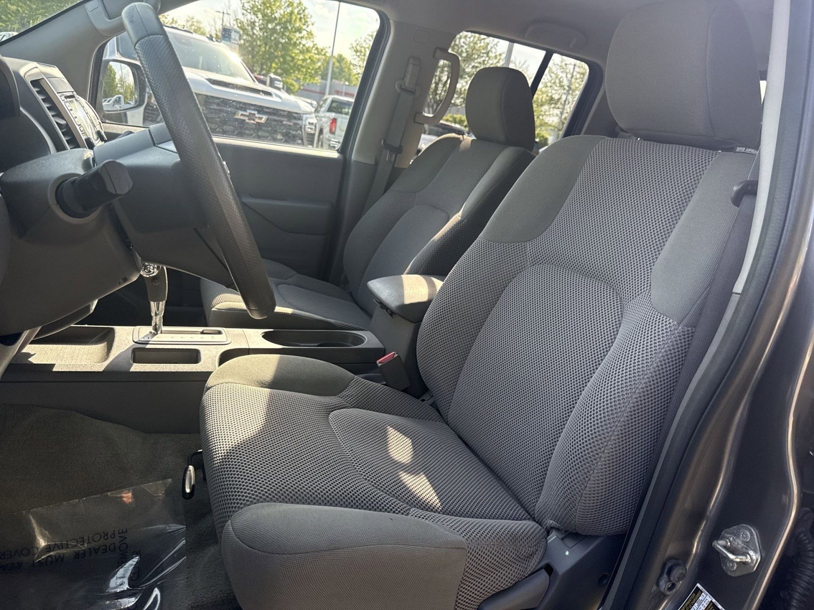 Used 2018 Nissan Frontier SV AWD/4WD image 13