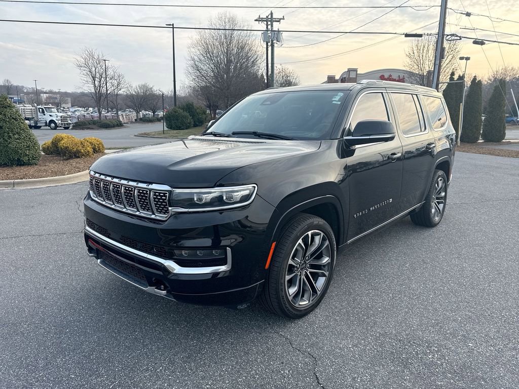 Used 2022 Jeep Grand Wagoneer Series III w/ Rear Seat Video Group 1 image 3