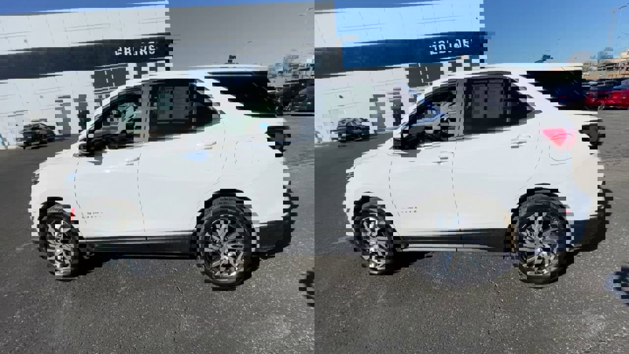 Used 2024 Chevrolet Equinox LT w/ LPO, Floor Liner Package image 3