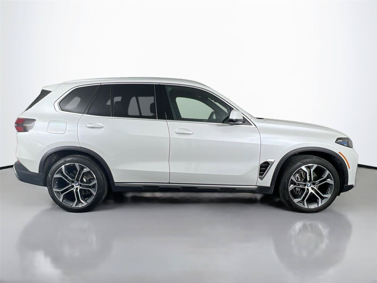 Used 2026 BMW X5 xDrive40i AWD/4WD image 7