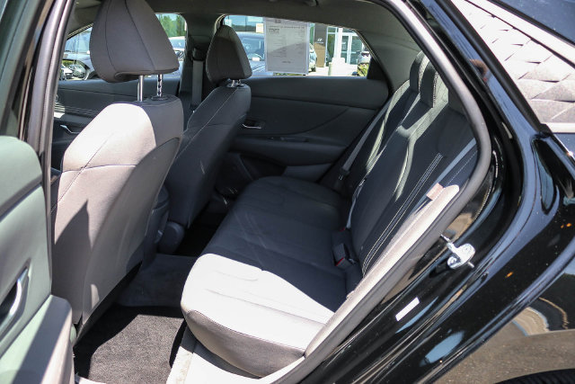 Certified 2026 Hyundai Elantra Sport FWD image 24
