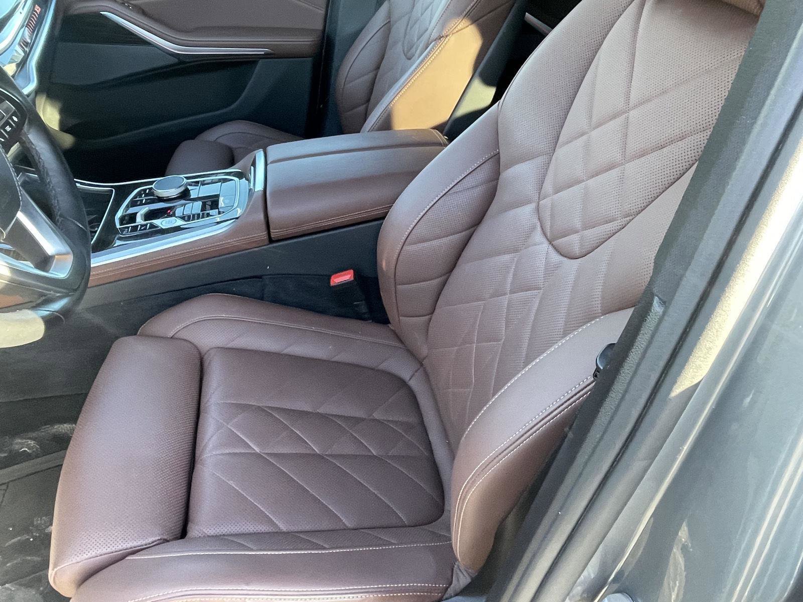 Used 2024 BMW X5 xDrive40i w/ Premium Package image 9