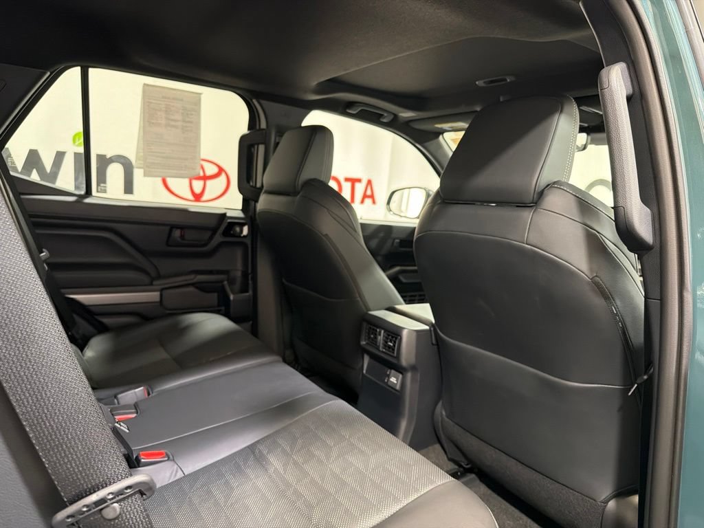Used 2026 Toyota 4Runner TRD Off-Road Premium AWD/4WD image 14