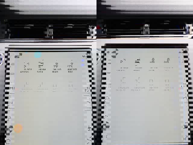 Used 2024 Land Rover Range Rover Evoque S image 24