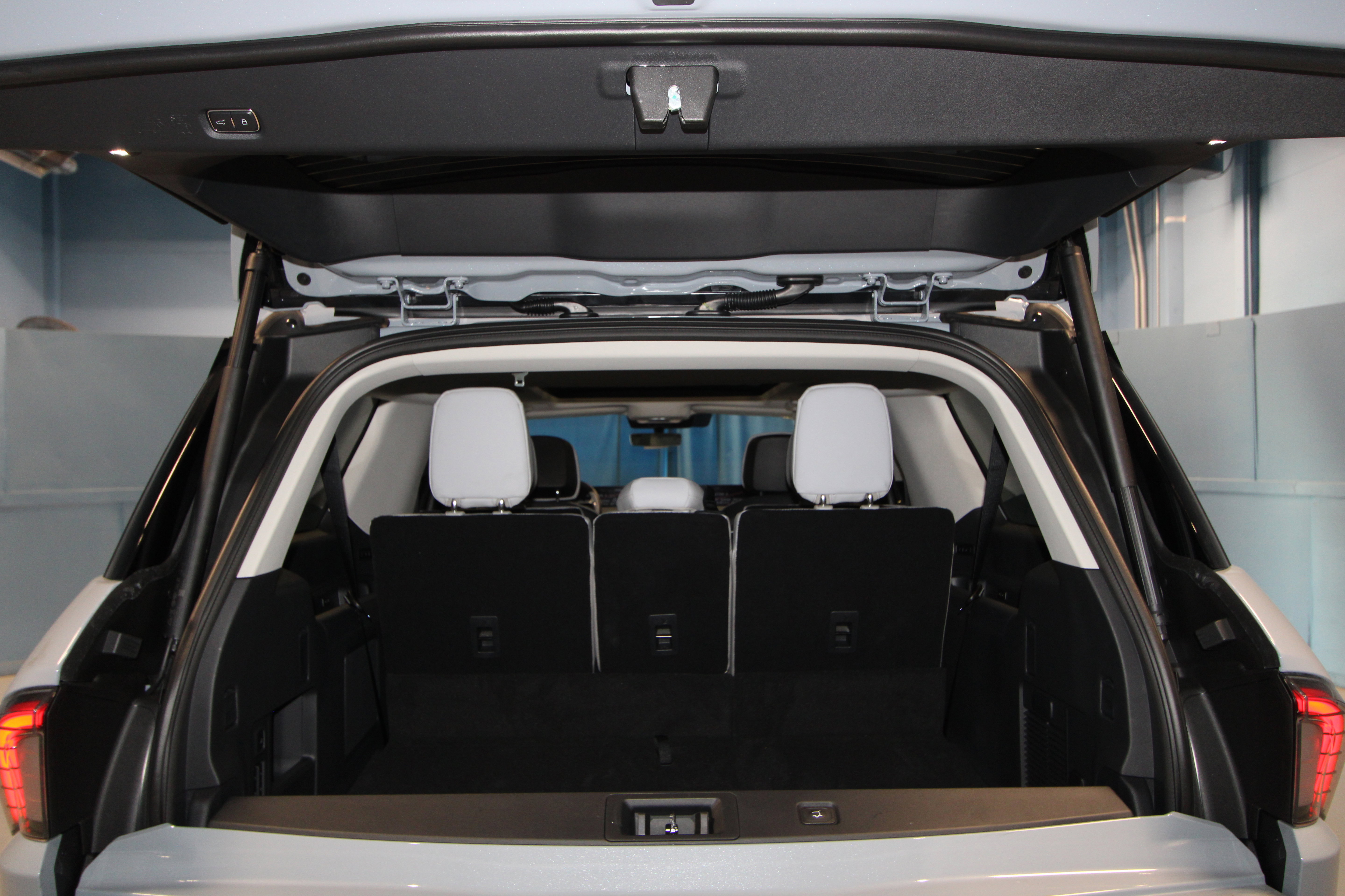 New 2026 Lincoln Navigator L Reserve AWD/4WD image 38