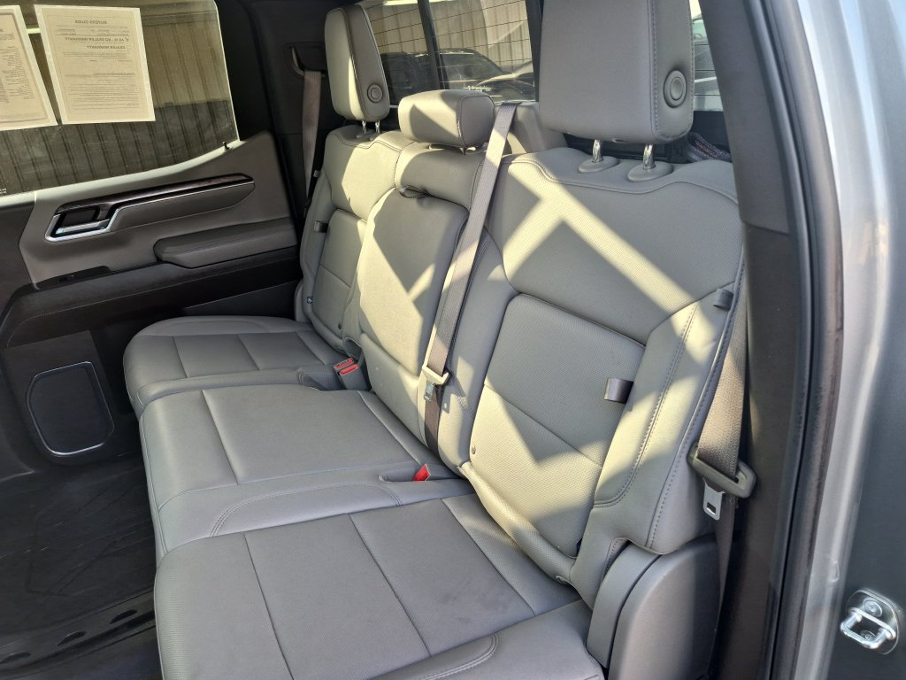 Used 2024 Chevrolet Silverado 1500 LTZ w/ LTZ Premium Package AWD/4WD image 19